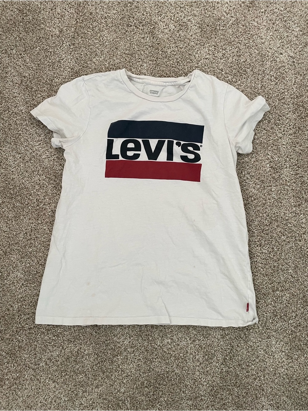 Levi's White Short Sleeve Tee with Navy and Red Graphic